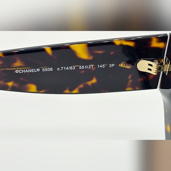 CHANEL Acetate Dark Tortoise. Lenses: Brown, Polarized ref 5506 c.714/83… - Picture 10 of 13